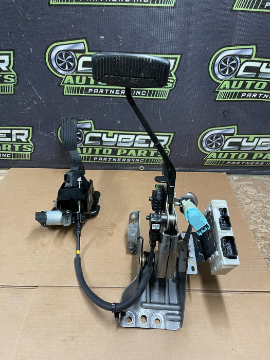2017-2022 FORD F450 KING RANCH GAS PEDAL & BRAKE PEDAL ASSEMBLY OEM