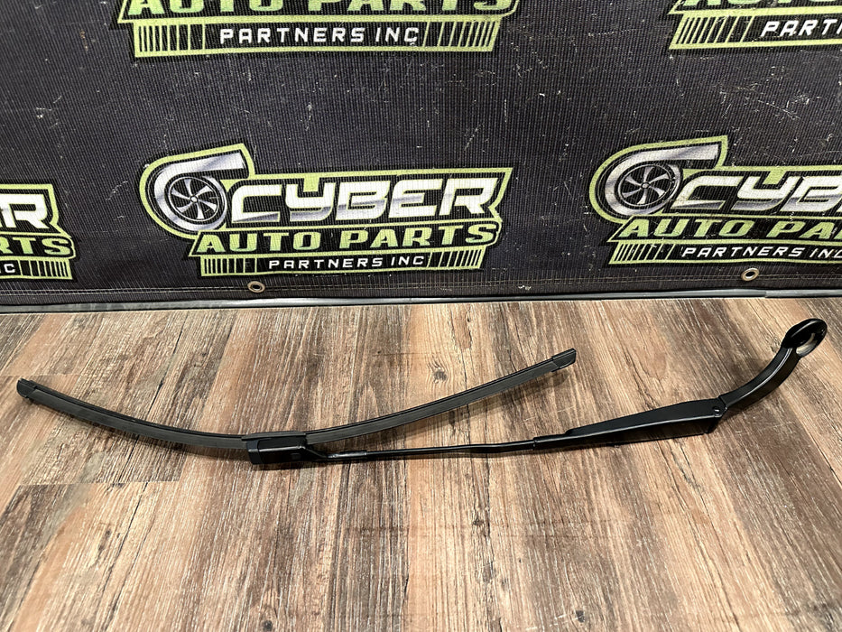 2017 2018 AUDI R8 PLUS FRONT PASSENGER RIGHT WINDSHIELD WIPER OEM