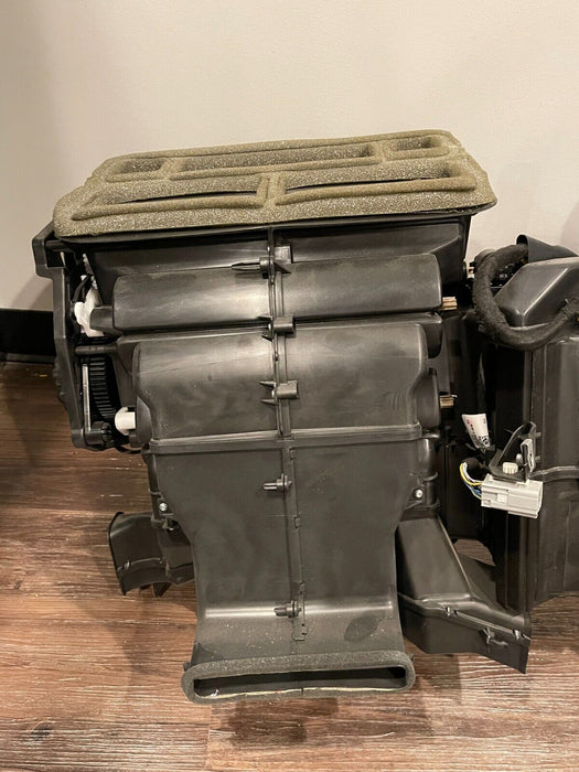 2020 FORD F250 F350 F450 6.7L DIESEL HVAC HEATER CORE BLOWER BOX OEM