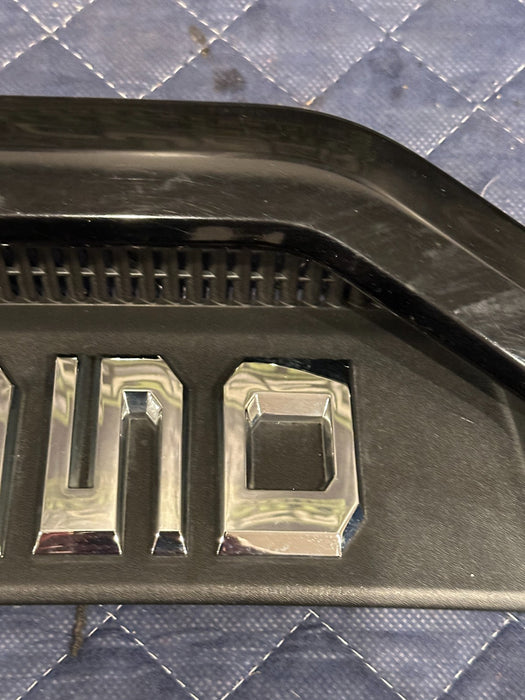 2017-2019 FORD F350 PLATINUM PASSENGER RIGHT FENDER EMBLEM BADGE OEM