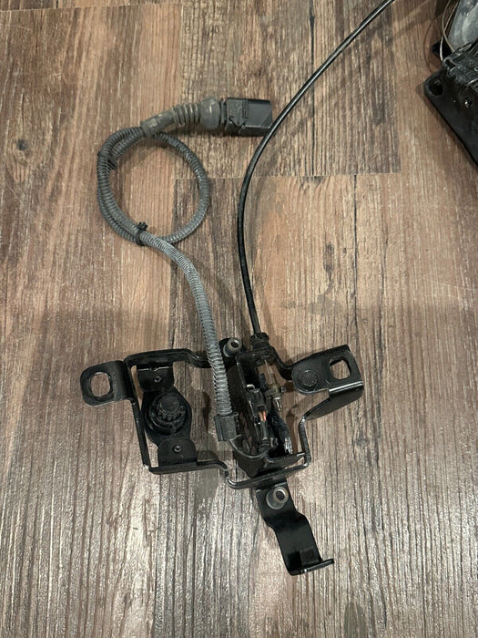 2021 AUDI R8 FRONT HOOD LOCK LATCH BONNET ASSEMBLY OEM