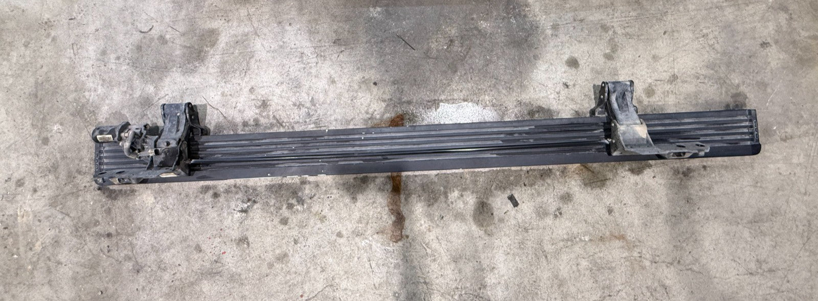 2022 DODGE RAM 2500 LEFT POWER RUNNING BOARD ASSEMBLY OEM