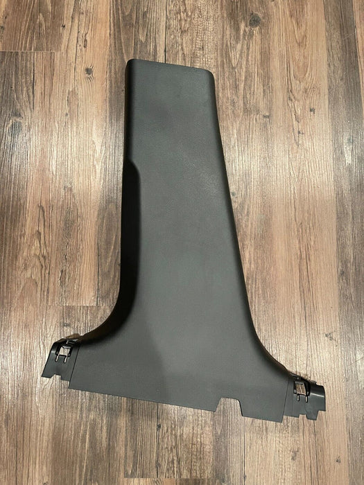 2017 INFINITI Q50 RED SPORT FRONT DRIVER LEFT LOWER B PILLAR TRIM BLACK OEM