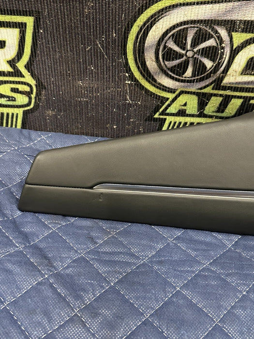 2014 AUDI R8 CENTER CONSOLE RIGHT PASSENGER TRIM PANEL OEM 423 863 970 C