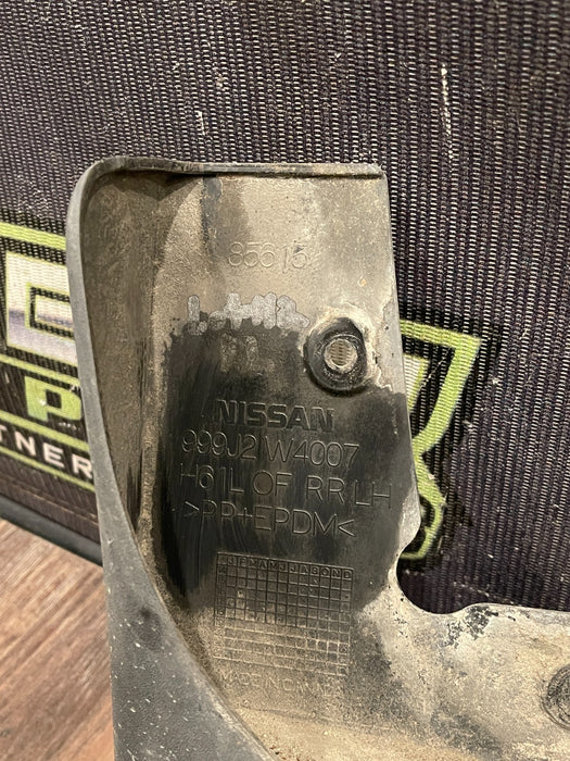 2017 NISSAN TITAN XD RESERVE REAR LEFT SPLASH GUARD MUD FLAP OEM 999J2 W4007