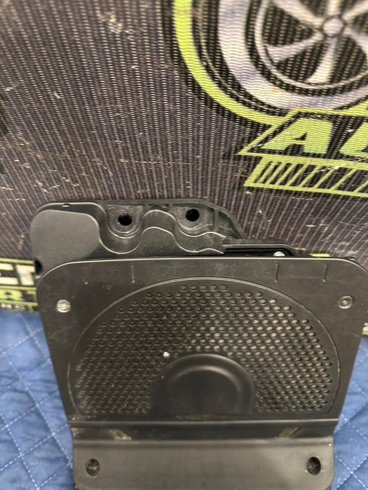 2020 BMW M4 SUBWOOFER RIGHT HARMAN KARDON CENTRAL SPEAKER 6513 9210152-04