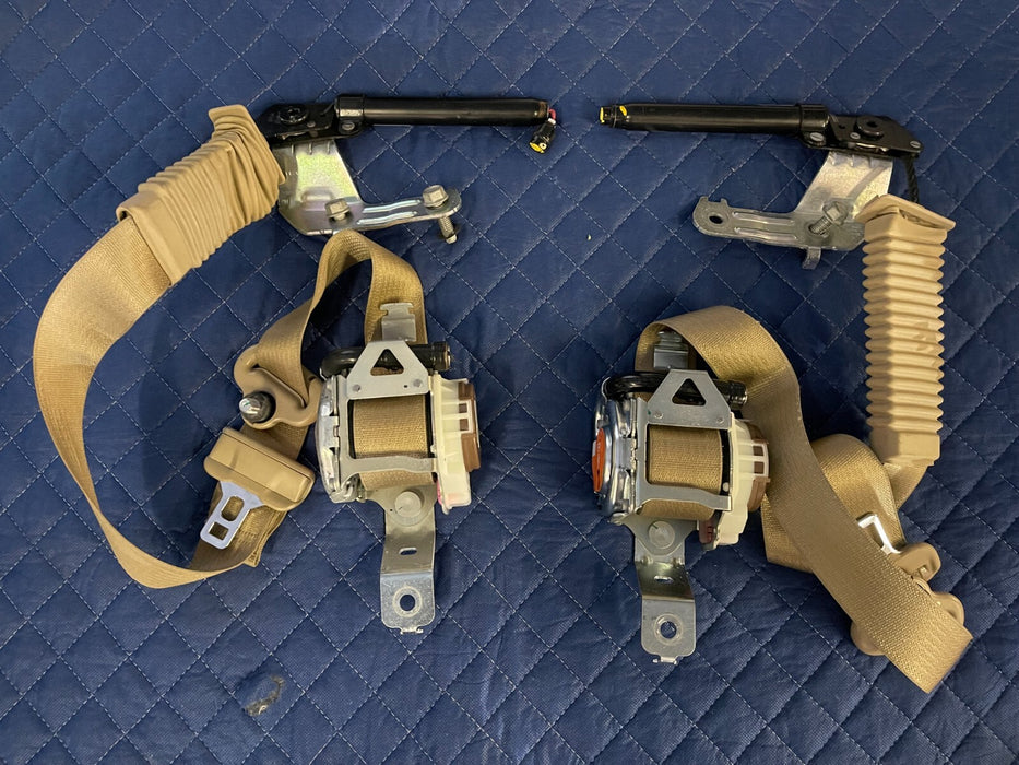 2017 FORD F250 F350 F450 LARIAT FRONT LEFT & RIGHT TAN SEATBELT PAIR
