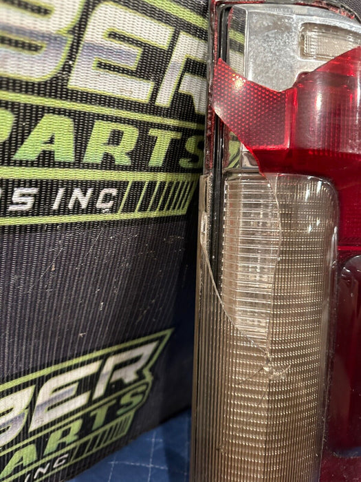 2017- 2019 FORD F250 F350 F450 PASSENGER RIGHT LED TAIL LIGHT OEM *PARTS ONLY*