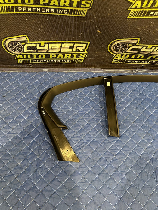 2024 BMW M3 M4 G80 G82 REAR RIGHT DOOR FRAME MOLDING OEM 51337447130