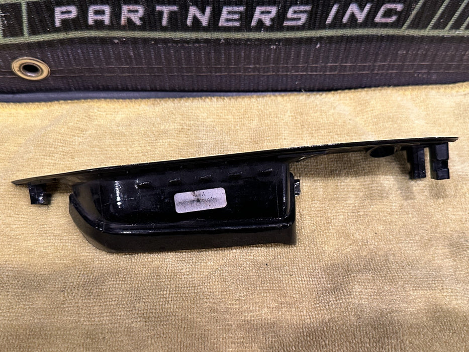 2021 AUDI R8 DRIVER LEFT DOOR HANDLE TRIM PLATE OEM 4S1 837 239 *MINOR FLAW #2*