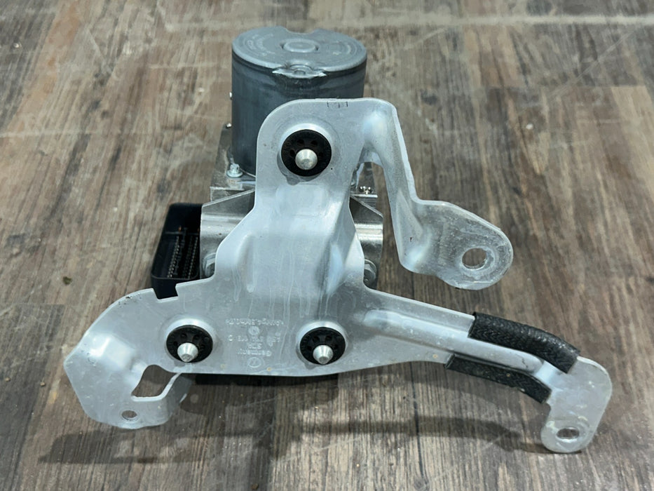 2017 AUDI R8 ABS ANTI LOCK BRAKE PUMP OEM 4S0 907 379 D
