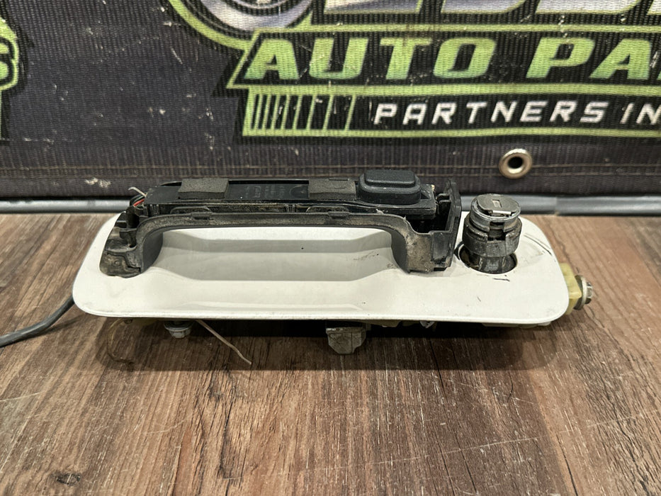 2017-2019 FORD F250 F350 F450 FRONT LEFT DOOR HANDLE WITH NO COVER (UG) OEM