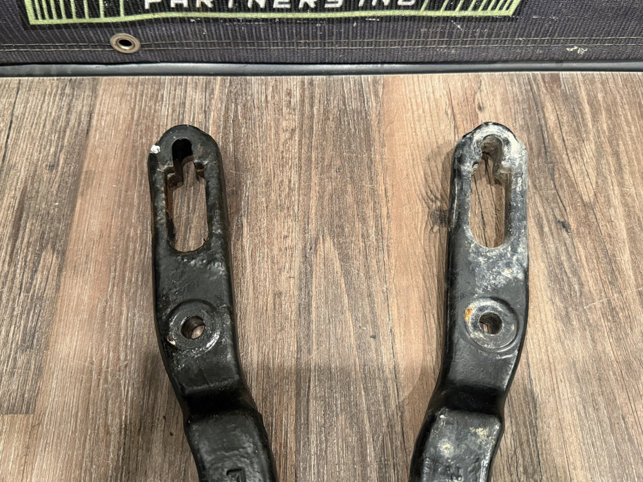 2017 NISSAN TITAN XD STEERING LEFT RIGHT FRONT BUMPER TOW HOOKS OEM