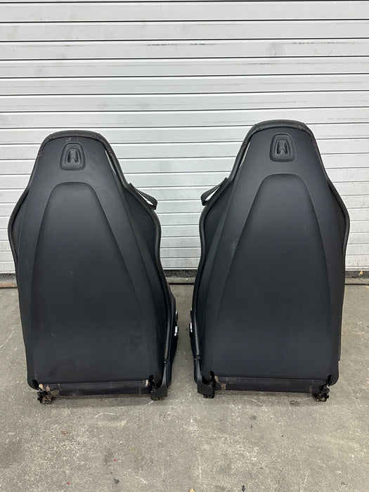 2017 AUDI R8 LEFT RIGHT RED DIAMOND STITCHED SEATS OEM *WEAR/READ DESC*
