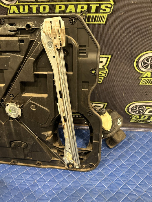2012-2018 DODGE RAM FRONT RIGHT DOOR WINDOW REGULATOR OEM