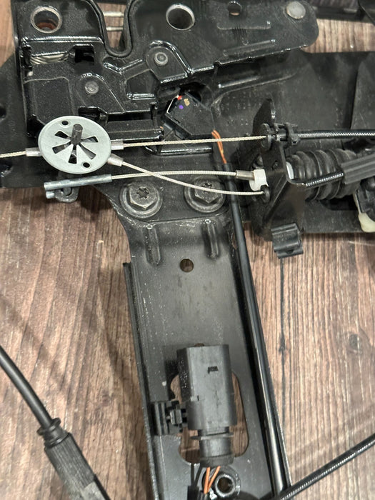 2021 AUDI R8 HOOD LATCH RELEASE CABLE ASSEMBLY OEM