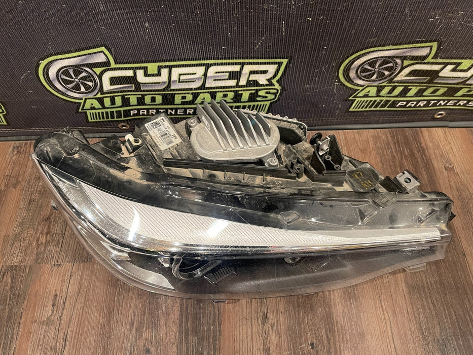2020 BMW M4 DPASSENGER HEADLIGHT OEM GENUINE COMPLETE WITH MODULES *1 DMGED TAB*