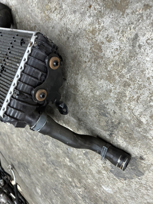 2014 AUDI R8 FRONT CENTER RADIATOR 420 121 254 B 420121254B