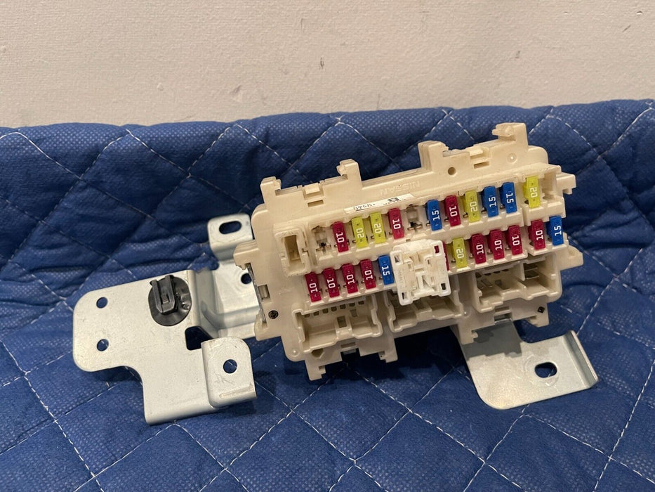 2014 NISSAN 370Z NISMO INTERIOR RELAY FUSE BOX BLOCK OEM