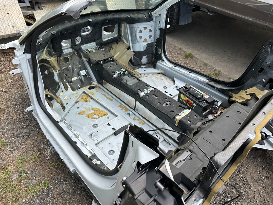 2017 2018 AUDI R8 V10 PLUS SPYDER SHELL CHASSIS TUB FRAME ASSEMBLY OEM 20K MILES