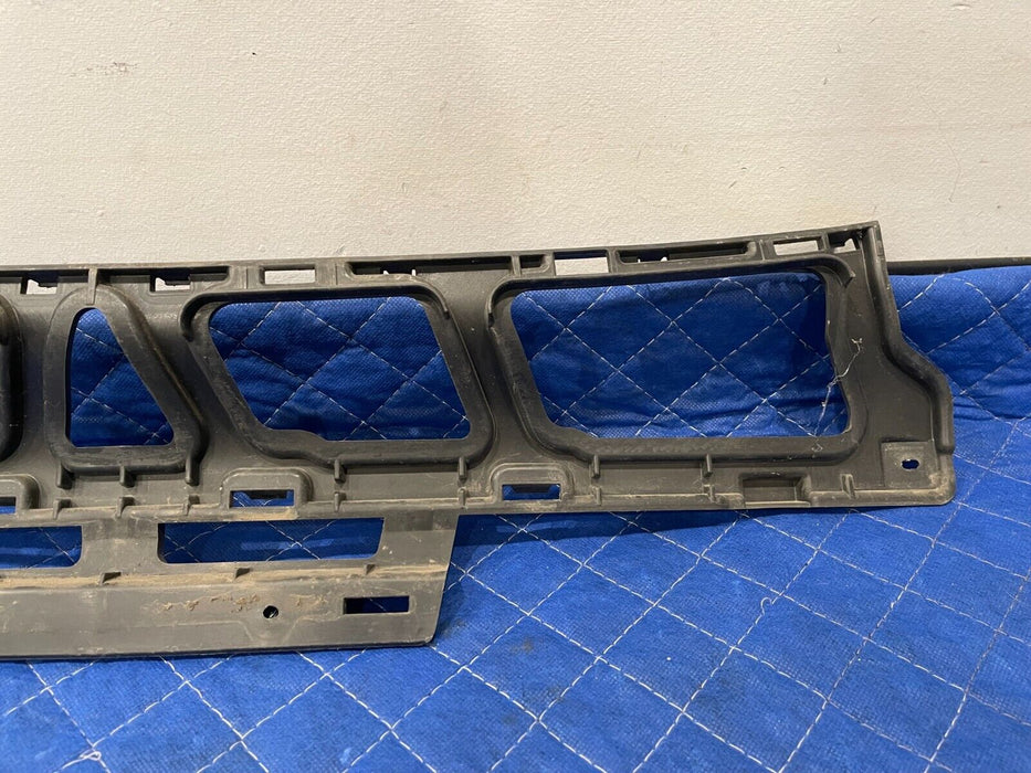 2017 MERCEDES-BENZ C63 AMG CONV FRONT BUMPER CENTER LOWER MOUNT OEM