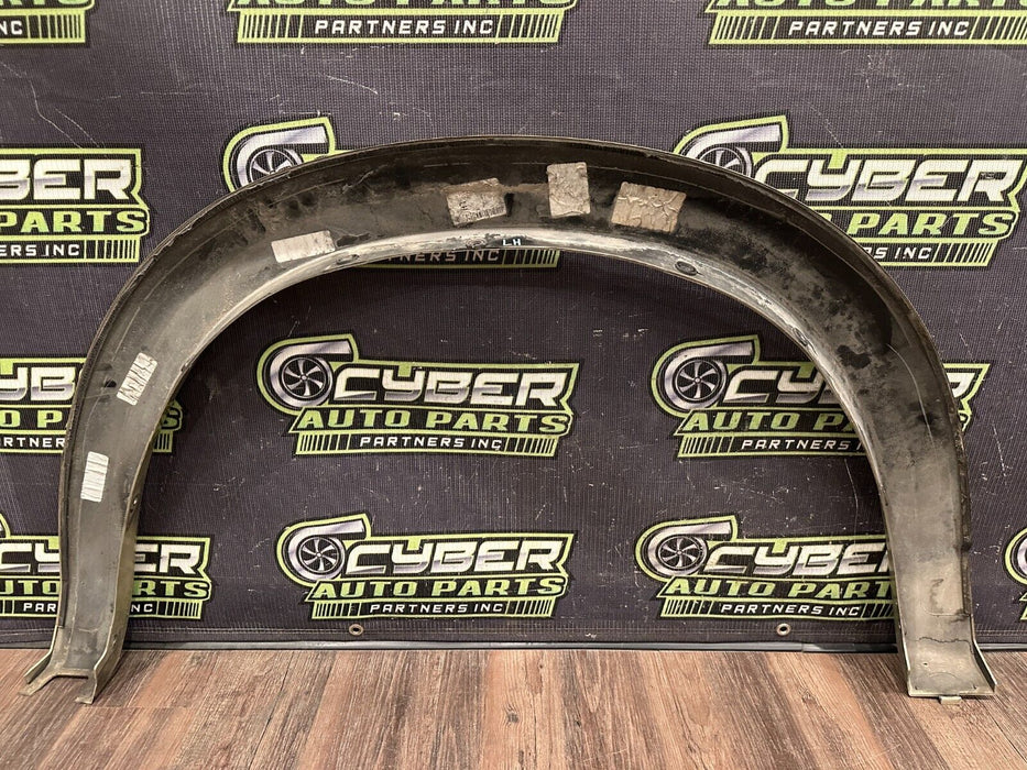 2017-2019 FORD F250 F350 F450 FRONT DRIVER LEFT FENDER FLARE WHITE GOLD (GN) OEM