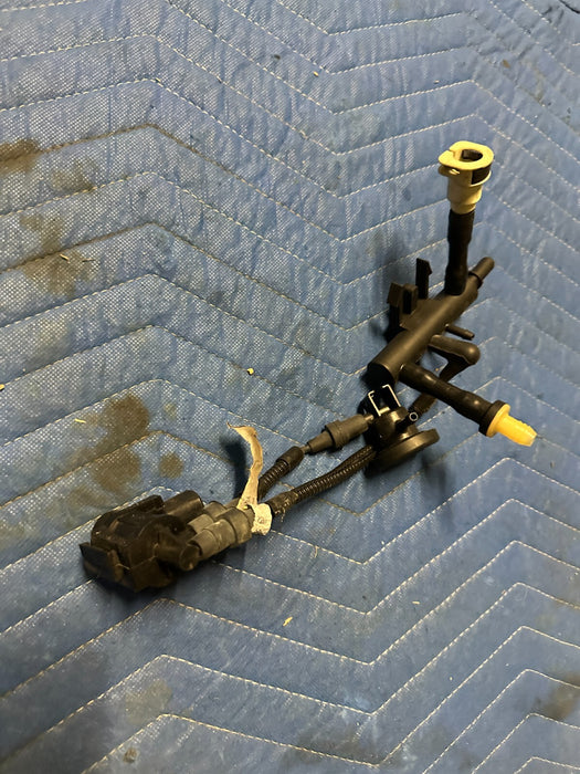 2017-2020 FORD F250 F350 F450 VACUUM HOSE OEM *HC3C-7A784-BA*