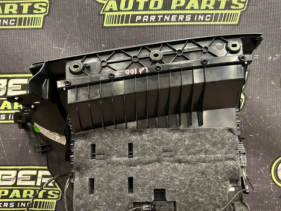 2017-18 AUDI R8 SPYDER GLOVE BOX STORAGE COMPARTMENT ASSEMBLY OEM *READ/FLAW*