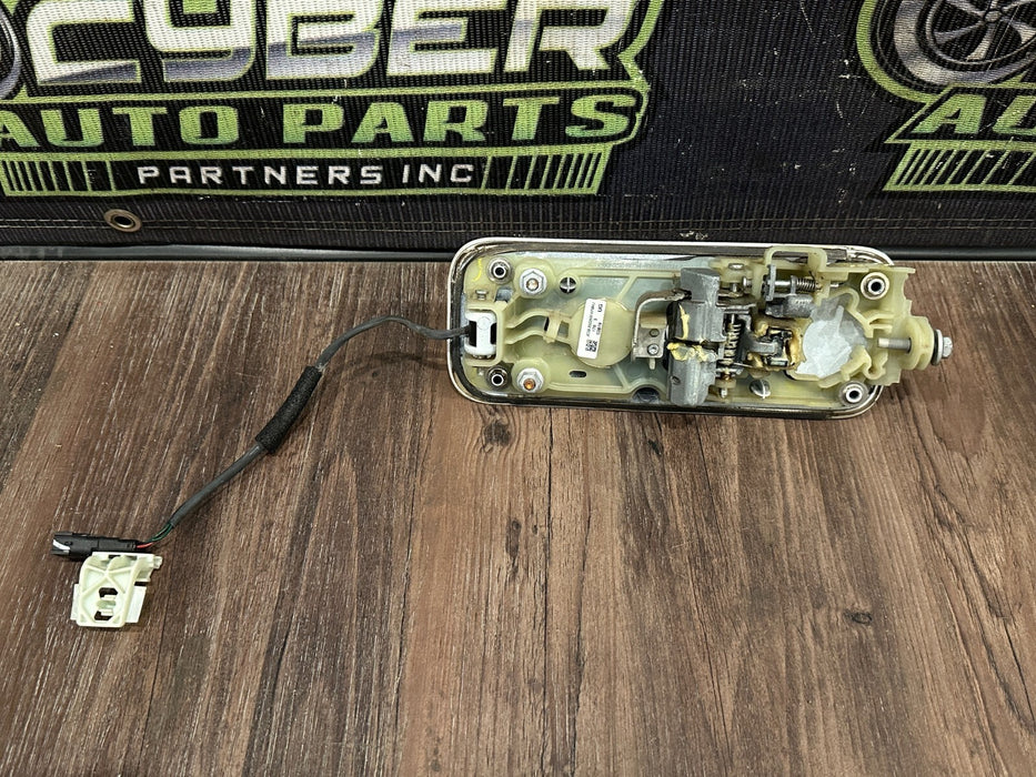 2017-2022 FORD F250 F350 F450 LIMITED FRONT PASSENGER RIGHT DOOR HANDLE (UG) OEM