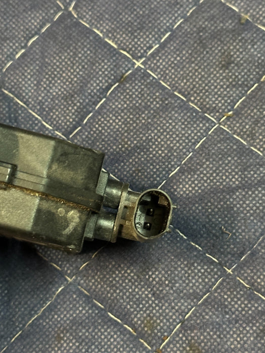 2020 BMW M4 F82 FUEL FILLER DOOR LOCK ACTUATOR OEM 7 270 792 17337010