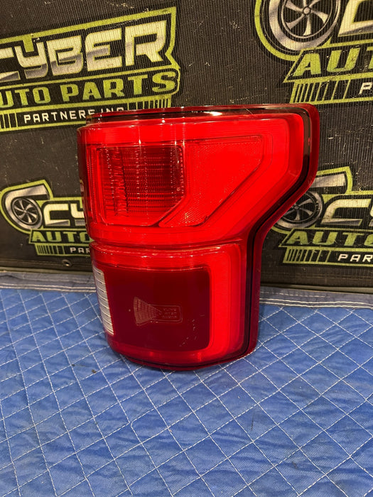 2018-2020 FORD F150 PASSENGER RIGHT TAIL LIGHT OEM *FOR PARTS USE ONLY*