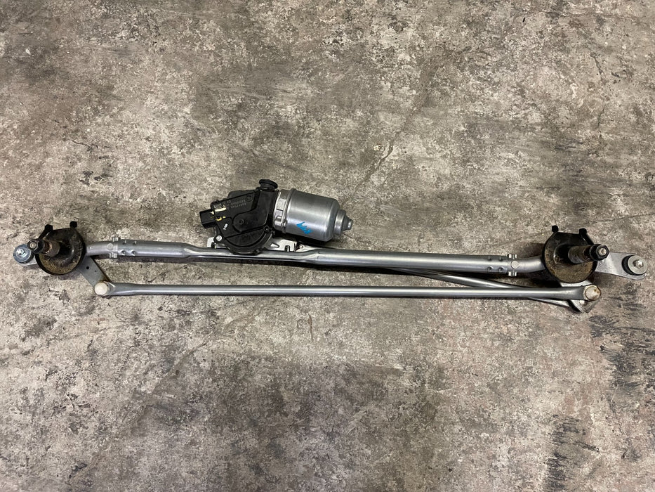 2020 2021 2022 GMC SIERRA 2500 3500 WINDSHIELD WIPER MOTOR OEM