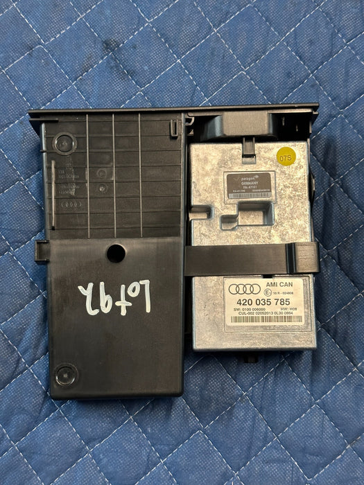 2012 AUDI R8 RADIO MEDIA INTERFACE CONTROL MODULE ECU ECM 420 035 785 OEM