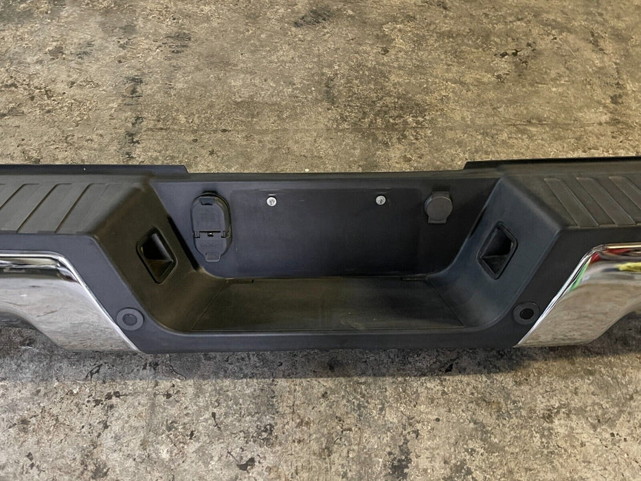 2017-2019 FORD F250 REAR CHROME BUMPER ASSEMBLY OEM (READ/SLIGHT SCUFFS)