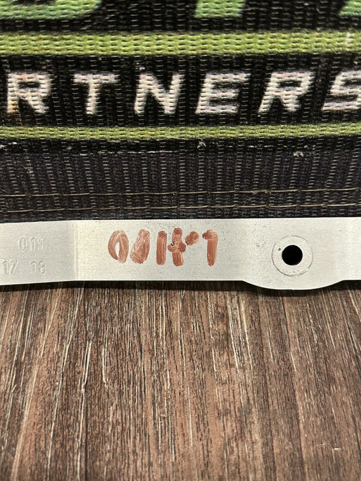 2017-18 AUDI R8 SPYDER HANDLE MOUNT BRACKET OEM 4S7 867 301 / 4S7867301