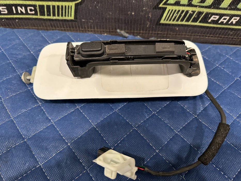 2019 FORD F250 F350 F450 PLATINUM FRONT RIGHT DOOR HANDLE OXFORD WHITE (YZ)