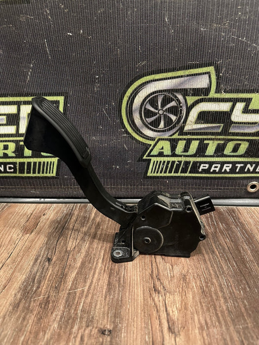 2014 TOYOTA PRIUS V GAS/ACCELERATION PEDAL OEM 78110-12050