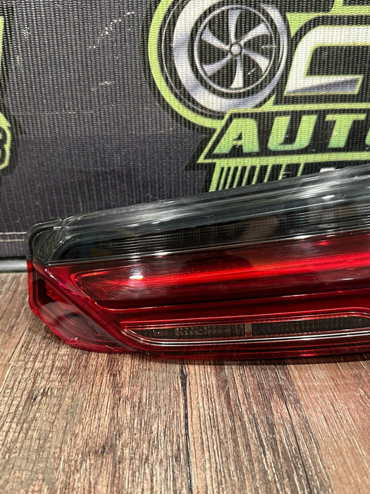 2020 BMW M8 COMP REAR RIGHT INNER TRUNK LED TAILIGHT OEM *SCUFF/READ DESC*