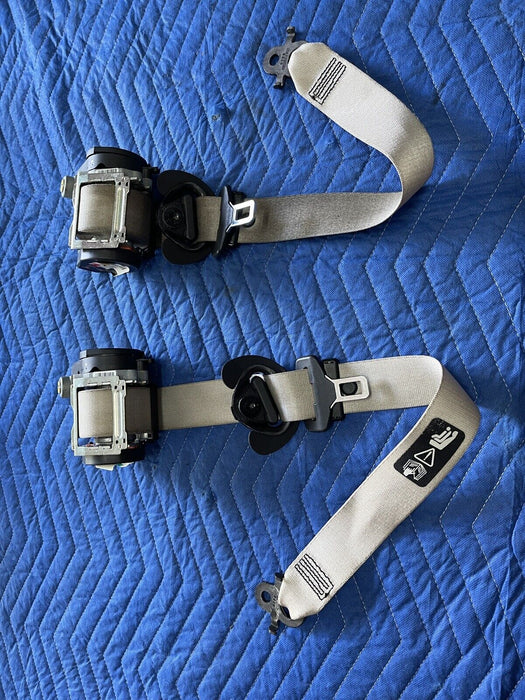 2011 BMW 550i F10 5 SERIES FRONT RIGHT LEFT SEAT BELT SEATBELTS PAIR OEM~WEAR~