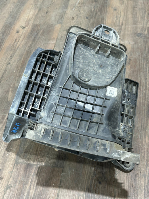 2017-2019 FORD F250 F350 F450 RIGHT BATTERY TRAY W DUCT OEM
