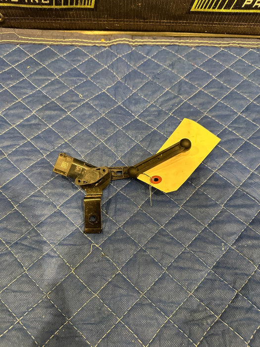 2024 BMW M3 M4 G80 G82 REAR LEFT SUSPENSION RIDE HEIGHT SENSOR OEM