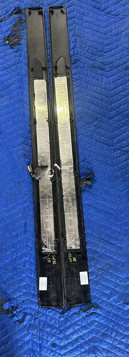 2017 AUDI R8 V10 LEFT RIGHT ILLUMINATED KICK SILL PLATES PAIR OEM 4S0 853 372