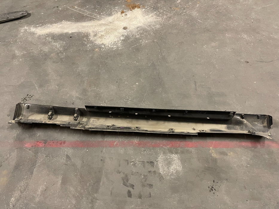 2013 INFINITI G37S CONVERTIBLE DRIVER LEFT SIDESKIRT BLACK OEM 2009-2015 Q60