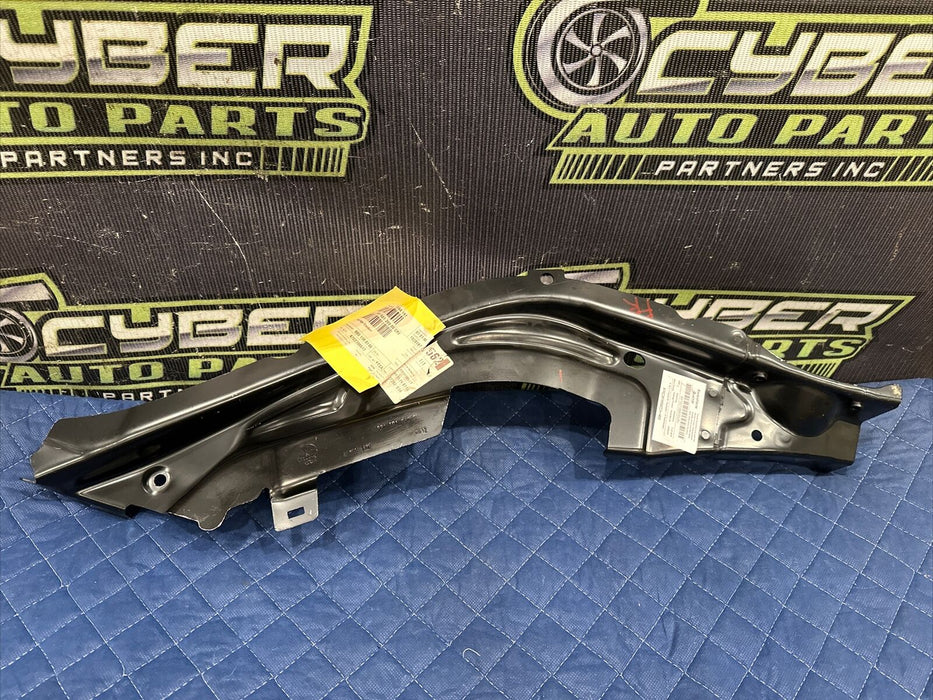 2015 Porsche 911  FRONT RIGHT OUTER FENDER RAIL APRON 99150138800GRV ~BRAND NEW~