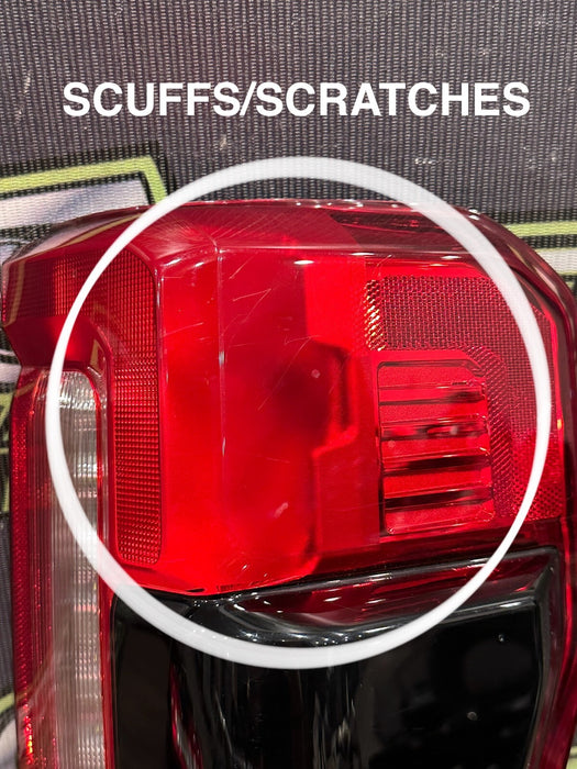 2023-2024 FORD F350 PASSENGER RIGHT HALOGEN TAIL LIGHT OEM *READ/SCUFFS*