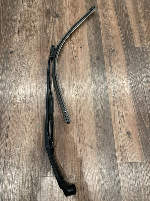 2017 INFINITI Q50 RED SPORT FRONT LEFT & RIGHT WINDSHIELD WIPERS OEM