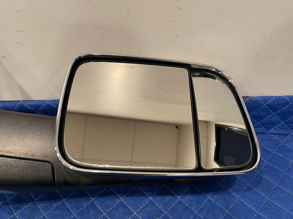 2012 DODGE RAM 3500 FRONT PASSENGER RIGHT SIDE MIRROR W/ CHROME CAP OEM