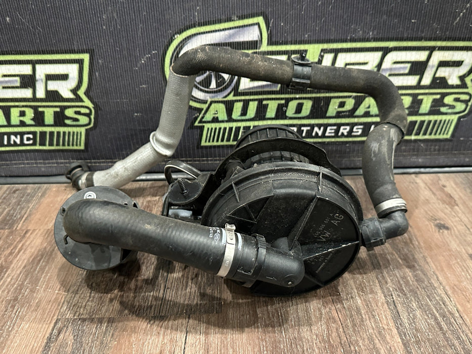 2017 AUDI R8 RIGHT SECONDARY AIR INJECTION PUMP OEM 4S0 906 601