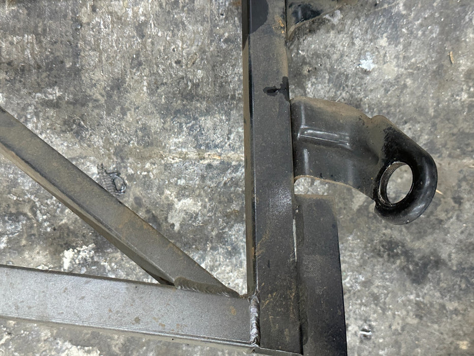 2014 AUDI R8 FRONT RIGHT FENDER RADIATOR SUPPORT STRUCTURE MOUNT BRACKET OEM