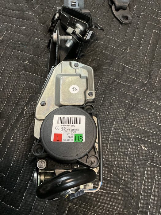 2017-2018 MERCEDES-BENZ C63 AMG CABRIOLET FRONT RIGHT LEFT SEATBELT PAIR OEM